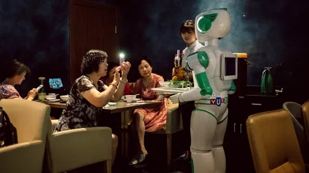 Restaurantele viitorului: inteligența artificială îți „citește” fața și limba și decide ce mănânci