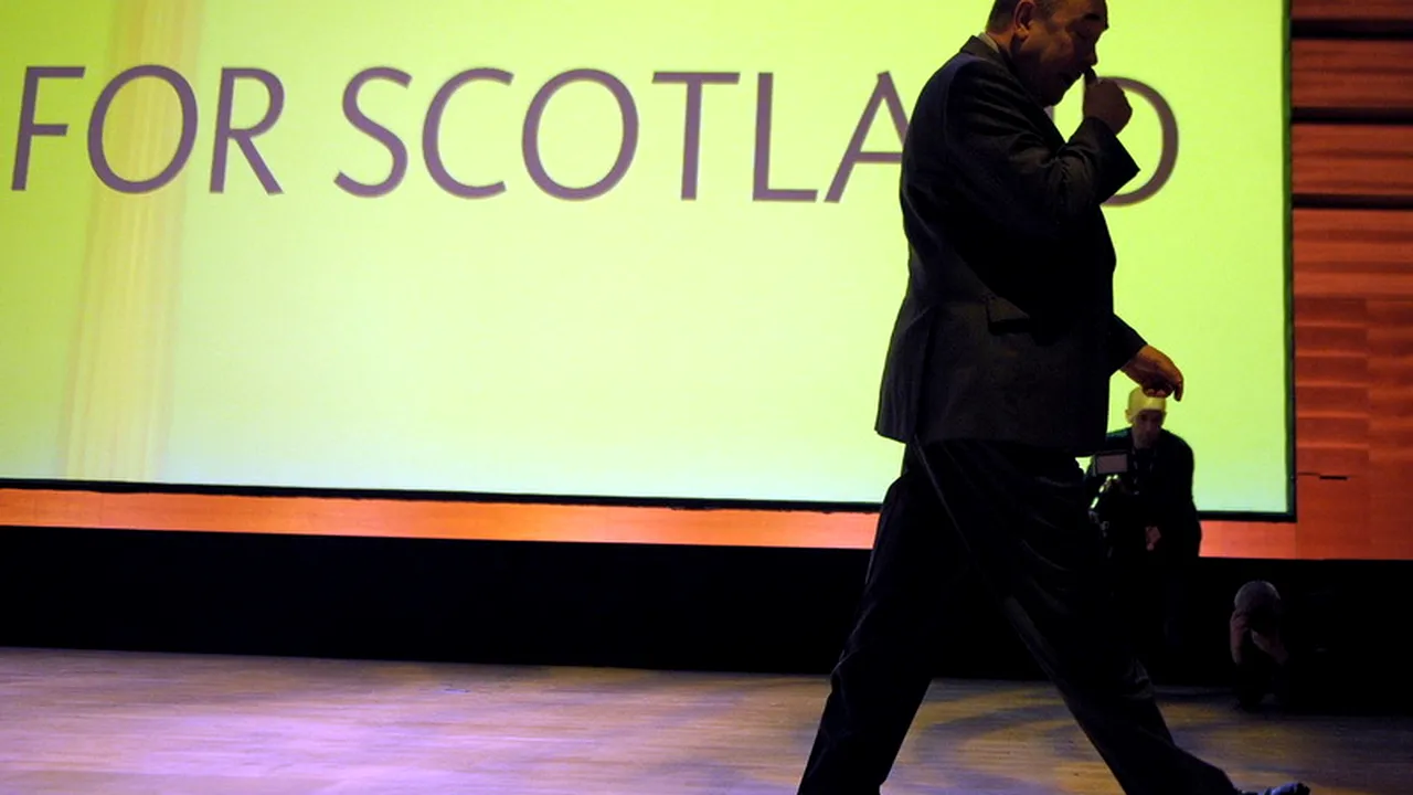 Alex Salmond vrea un mandat de deputat la Westminster după ce a eșuat la referendumul privind autodeterminarea Scoției