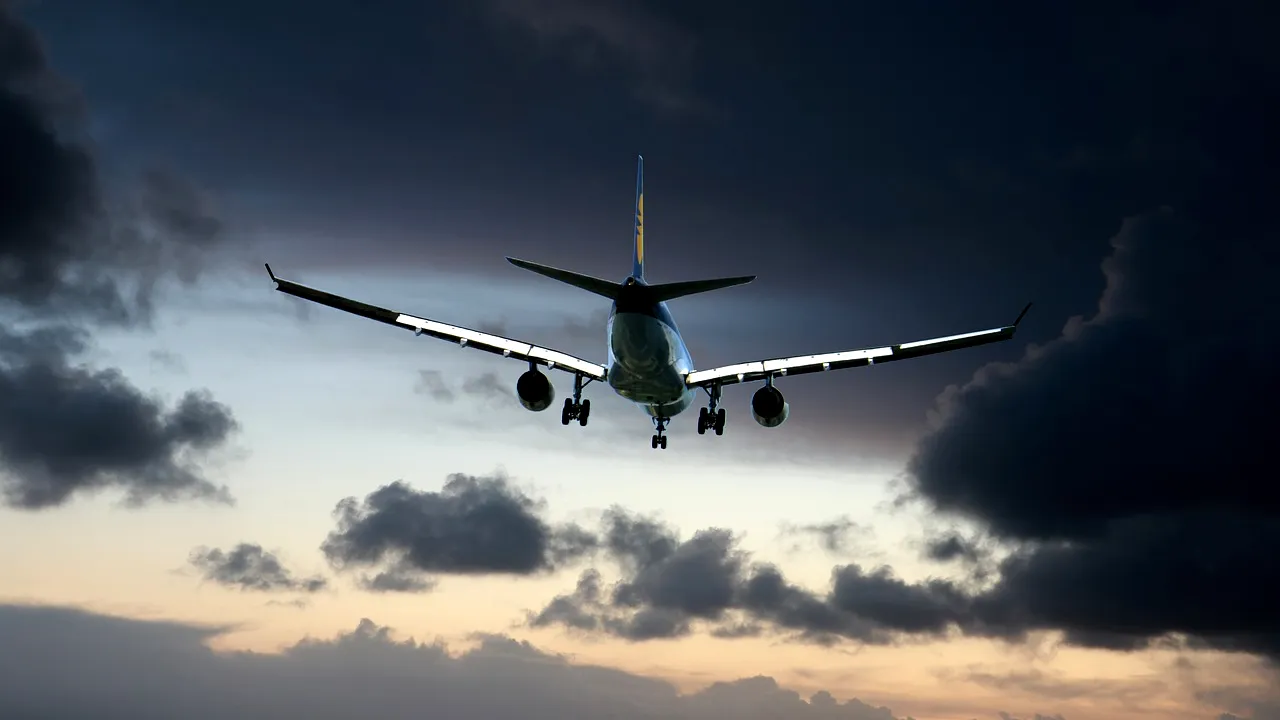 Avioane în valoare de 10 miliarde de dolari, blocate în Rusia după ce zborurile rusești au fost interzise în Occident. Sute de aeronave Airbus și Boeing, în pericol să nu mai poată fi recuperate de proprietari