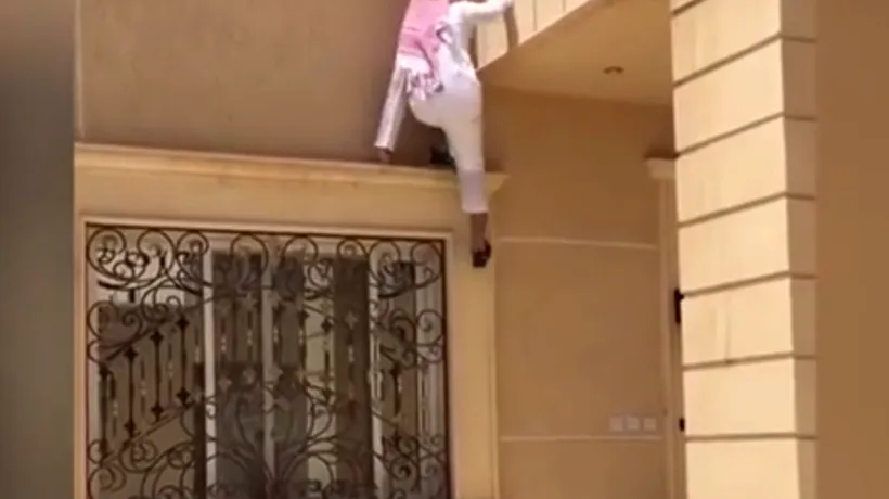 Spiderman din Golf: Bărbatul care escaladează o clădire în 20 de secunde