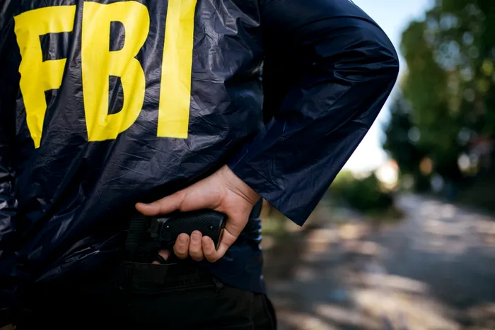 Adolescent, din Wisconsin, SUA, cu mamă moldoveancă, acuzat de uciderea părinților săi într-un complot ce urmărea asasinarea președintelui Trump