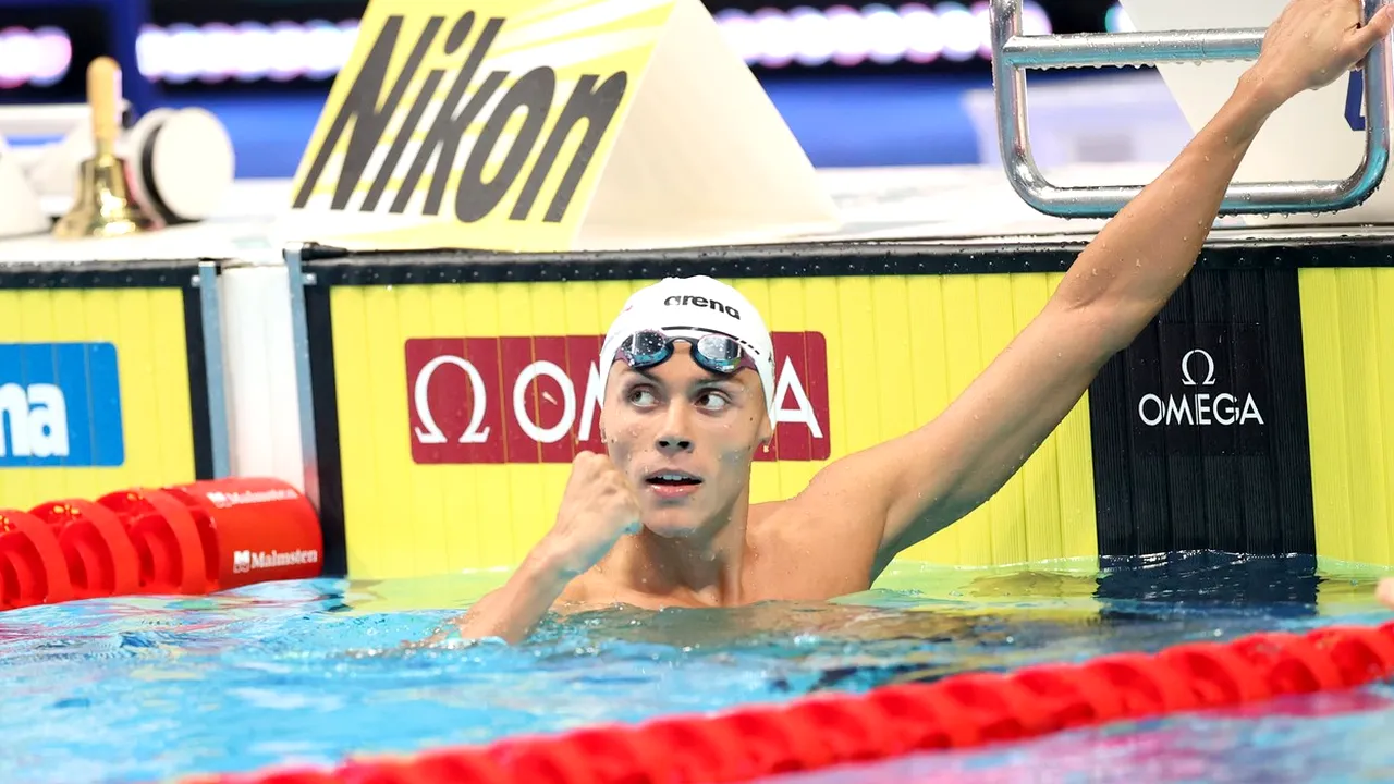 Întreaga lume este uimită de performanța lui David Popovici. Ce mesaje a primit campionul mondial