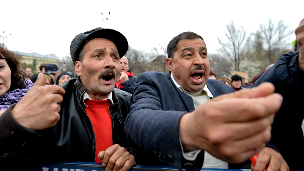 Proteste la Divizia Petrochimică Bradu a Oltchim. Peste 300 de oameni urmează să fie concediați