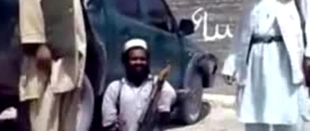 Cum arată „Al Chihuahua, cel mai scund jihadist care luptă alături de Al Qaeda
