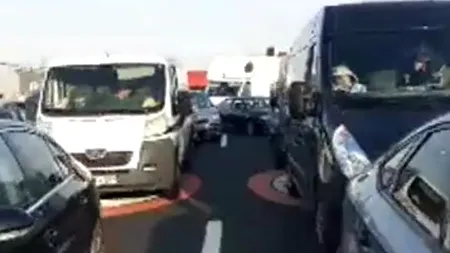 CORONAVIRUS. Sute de români BLOCAȚI la vama dintre Austria și Ungaria, după ce țara vecină și-a închis granițele