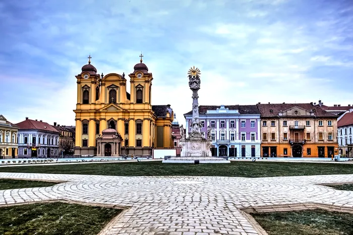 În zona Piața Unirii, chiria medie solicitată pentru un apartament cu două camere se situează la 470 de euro pe lună