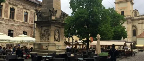 Un cunoscut monument din Cluj a fost vandalizat, fiind desenat cu vopsea roșie