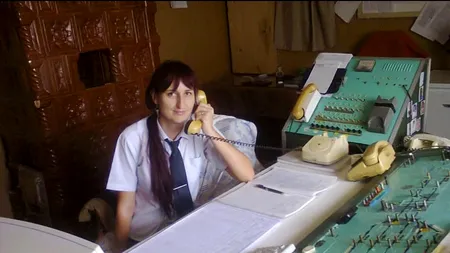 Ea este printre puținele femei care ocupă postul de impiegat de mișcare la CFR. Cum a început totul pentru Carmen Garofa