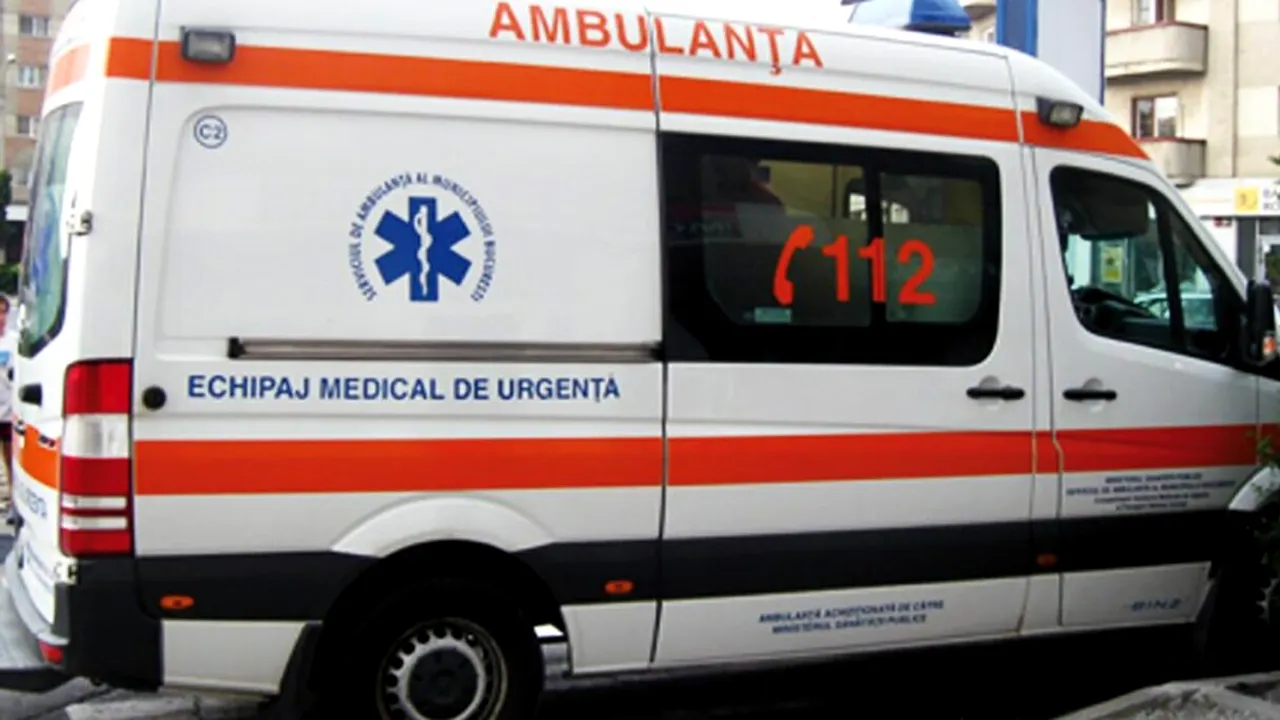 IALOMIȚA. Fetiță de cinci ani, din Țăndărei, moartă după ce a fost spălată de bunica ei cu o substanță toxică. Alți doi minori, în stare gravă!