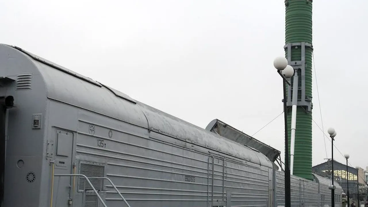 Rusia ar fi testat cu succes o rachetă intercontinentală care se lansează de pe un tren