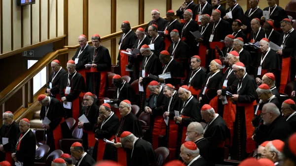 Vaticanul ia măsuri stricte de securitate pentru CONCLAV. Ce se va întâmpla cu rețeaua de telefonie mobilă
