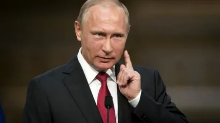 DOCUMENTAR EXCLUSIV. Cum ”învinge” Vladimir Putin pandemia de coronavirus. Și-a comandat portrete impresionante și pregătește o paradă militară grandioasă. Rușii se simt abandonați: ”Suntem condamnați să supraviețuim!”