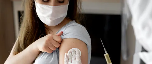 Cum se pot înscrie pentru vaccinarea anti-COVID-19 persoanele din etapa a doua a campaniei