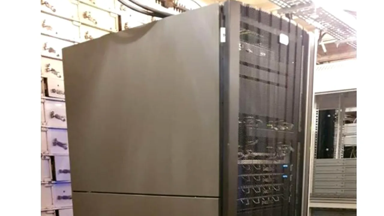 Alegeri prezidențiale 2019 | STS: Avem 18.000 de tablete în secțiile de votare din România. Toți operatorii știu să le utilizeze