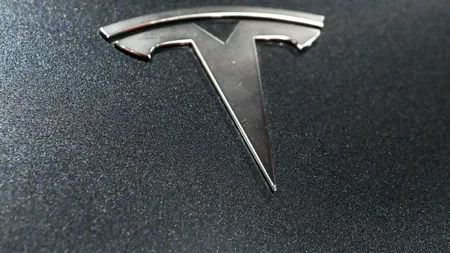 Tesla, victimă în conflictul Musk-Trump: Cea mai gravă SCĂDERE a companiei pe bursă de la debutul pandemiei