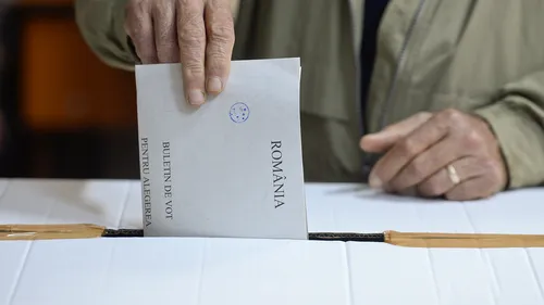 Cât costă un vot în România. Primarul unei comune, reținut după ce ar fi plătit doi cetățeni