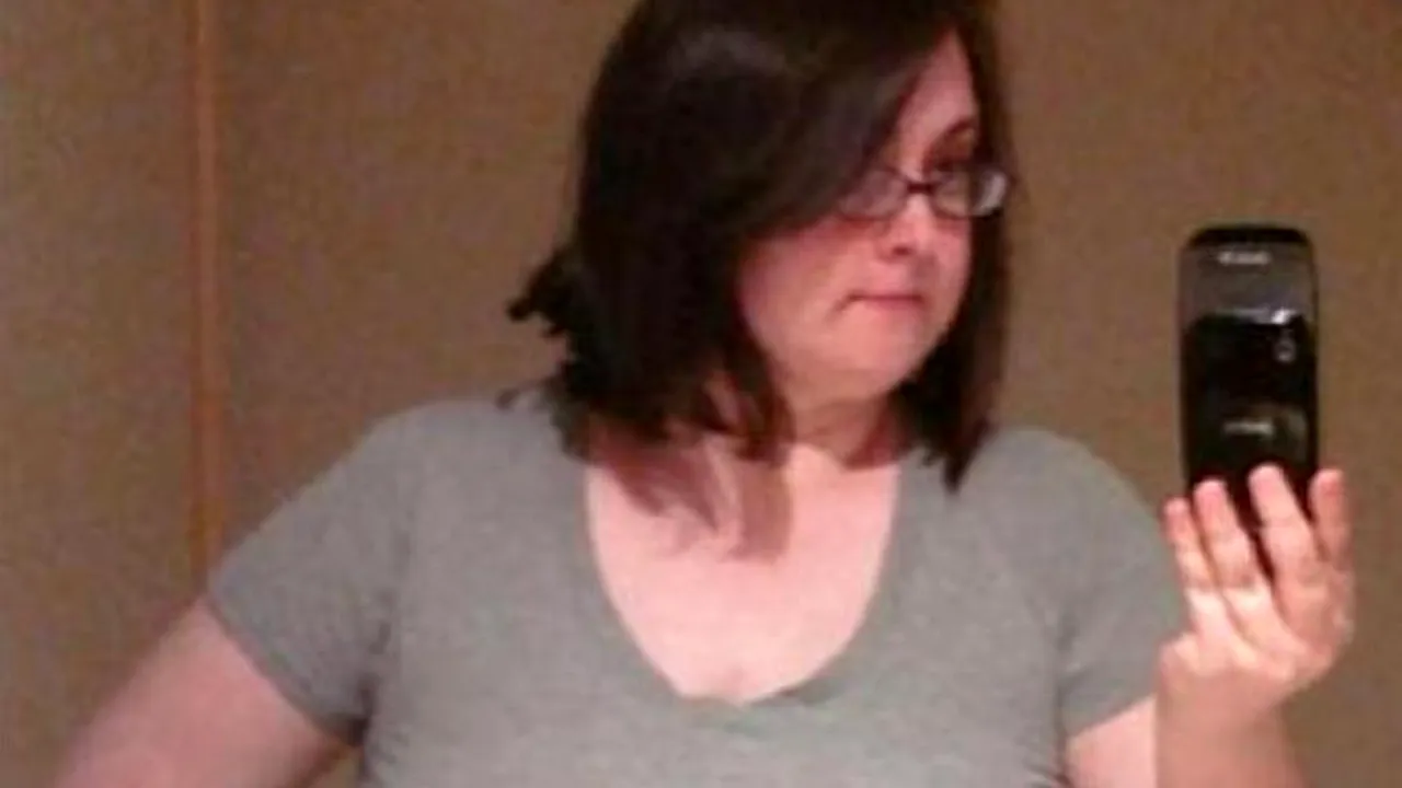 A slăbit 40 de kilograme și este de nerecunoscut. Cum arată acum această tânără