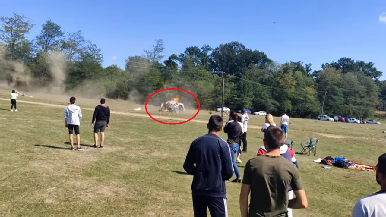 Accident incredibil la Raliul Iașiului. Mașina pilotului Simone Tempestini a luat foc (VIDEO)