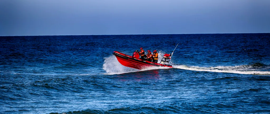 ALERTĂ la MARE! Tineri luați de curenți pe Lacul Techirghiol, bărbat de 81 ani înecat în Constanța