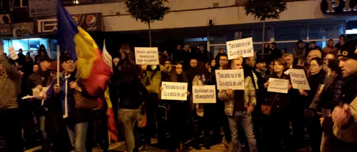 Mitinguri de solidaritate cu românii din diaspora care nu au putut vota, la Galați și Suceava