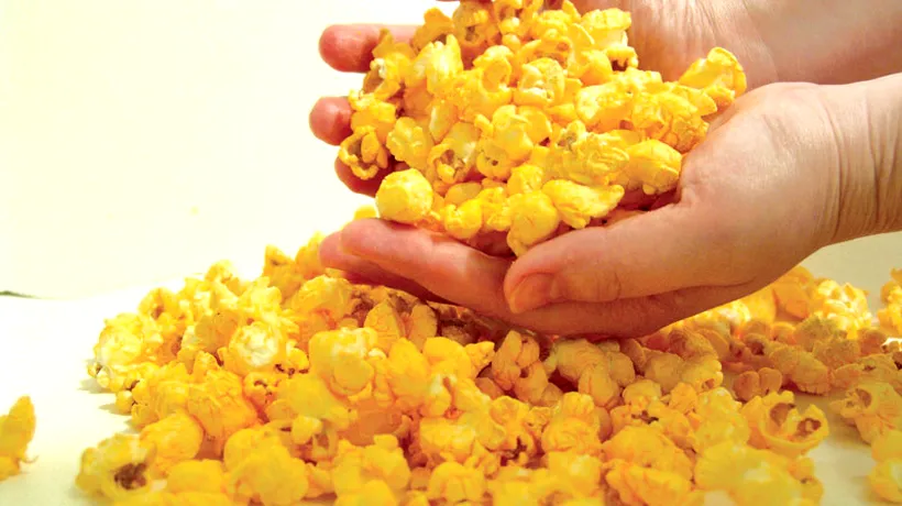 Pericolul pe care îl ascunde consumul de popcorn