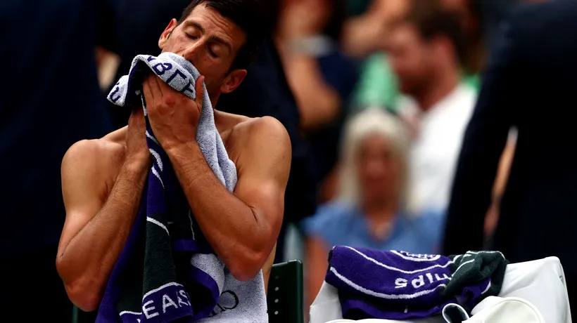 VIDEO | Controverse pe marginea substanței pe care a consumat-o Novak Djokovic în pauza unui meci de la Wimbledon: „E poțiune magică, e tot ce pot să vă spun”
