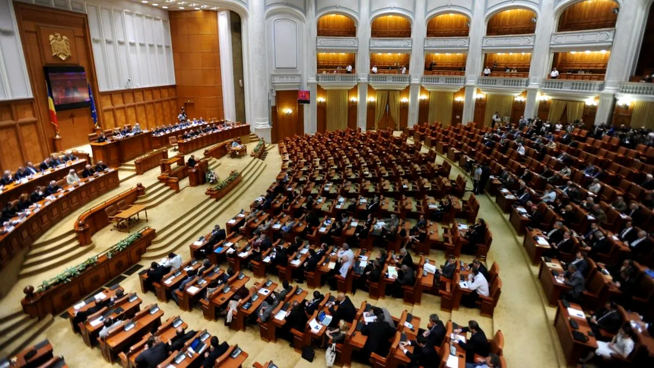 Harta alegerilor parlamentare. Capitala are cele mai lungi liste de candidați, Brăila, cea mai mare concurență pe un loc. Câte femei au fost incluse pe liste