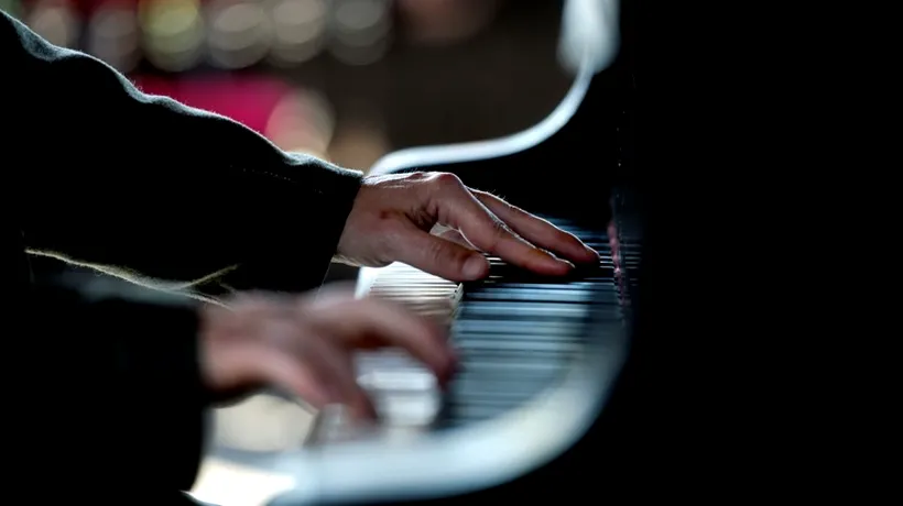 Elev olimpic la pian, somat să plătească 13 lei impozit pentru venitul obținut la primul concert. UPDATE