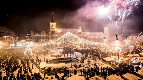 Cum petrece România de Revelion: concerte în stradă, căsătorii la miezul nopții și spectacole de artificii