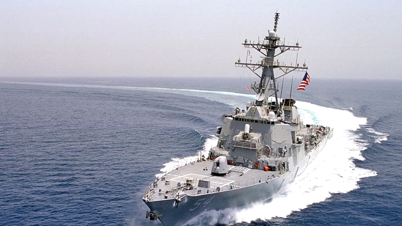 Tensiuni în Marea Chinei de Sud. Un distrugător american, trimis în zonă