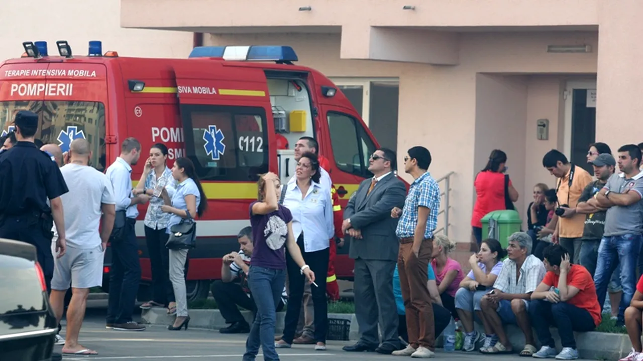 IGSU: 640 de persoane afectate de incendiul din Confort City; 24 de apartamente, distruse