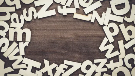 Cum se spune corect „ora două” sau „ora doi”? Excepția gramaticală pe care puțini o cunosc