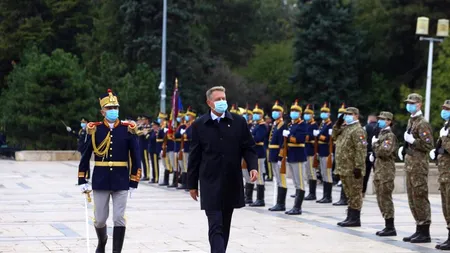 Iohannis: Trăim vremuri în care militarii sunt angajați într-un altfel de război, cu un inamic nevăzut și foarte dificil de combătut, noul coronavirus. Cum s-a sărbătorit Ziua Armatei
