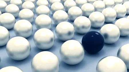 Îmbiloșații: proști sau ticăloși?