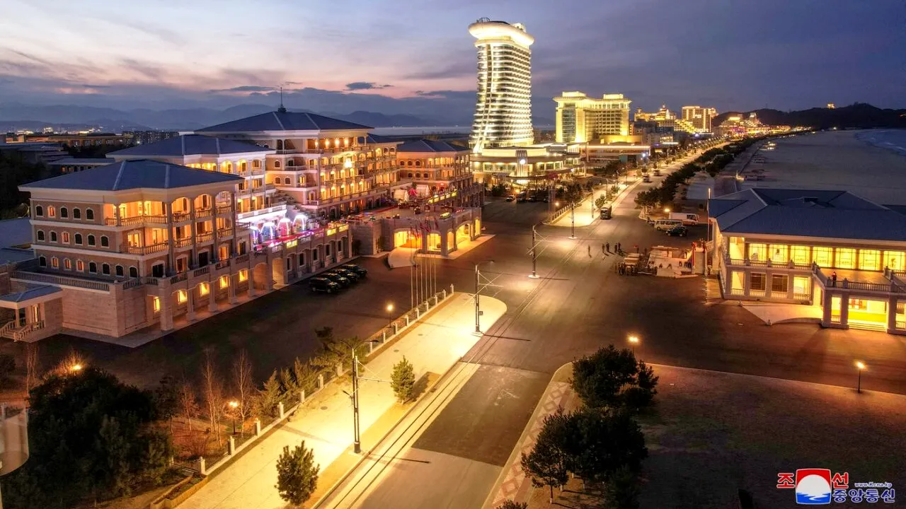 Coreea de Nord: Primii turiști străini primiți în țară, după cinci ani. Donald Trump: 