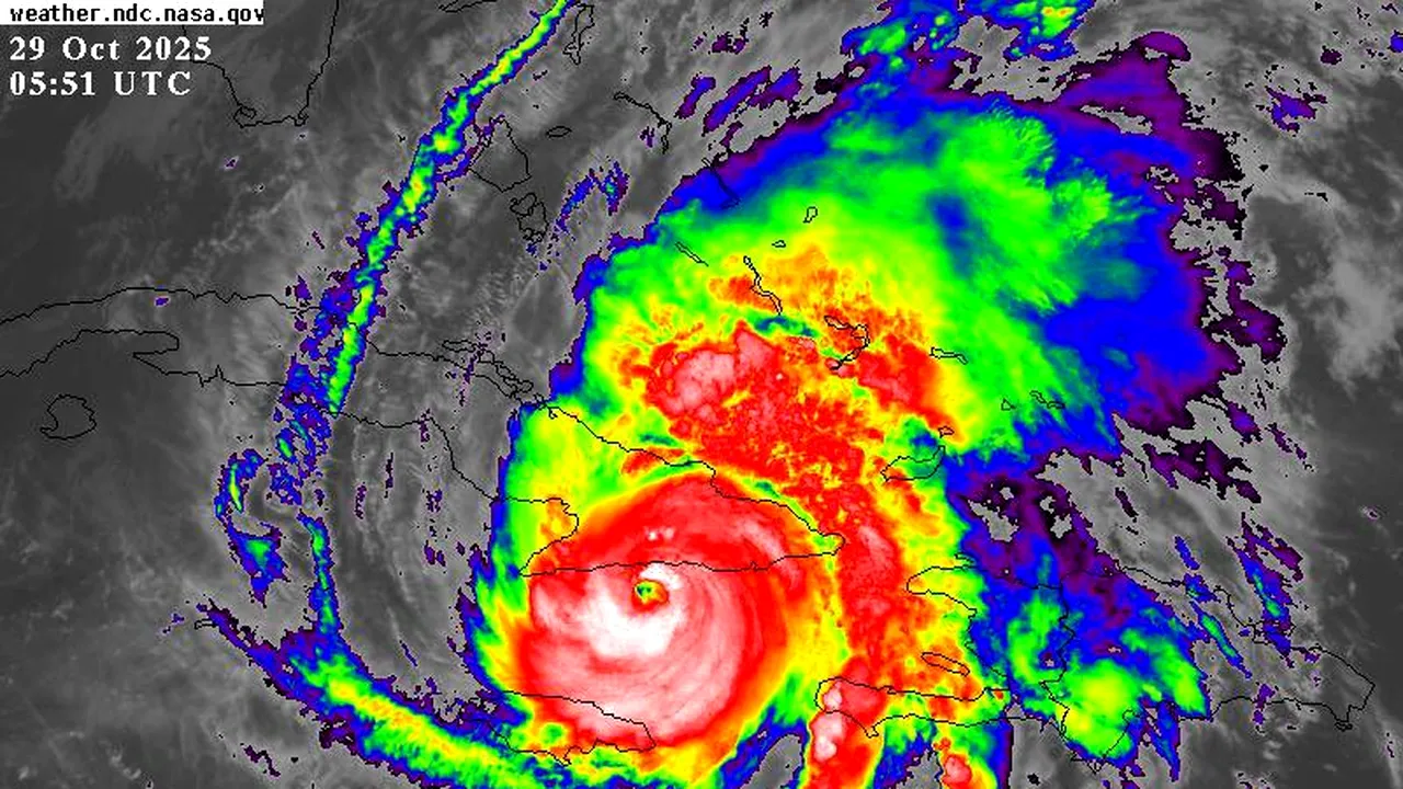Uraganul Melissa lovește Cuba, după ce a devastat Jamaica. Sute de mii de oameni, mutați în adăposturi și numeroase sate inundate