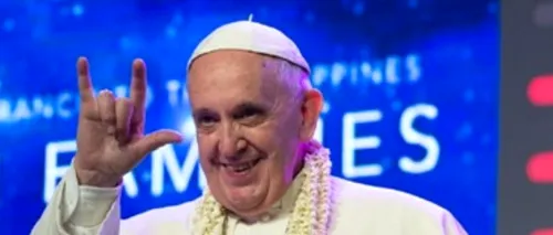 Explicația din spatele acestei fotografii virale. Este Papa Francisc fan al muzicii rock? 