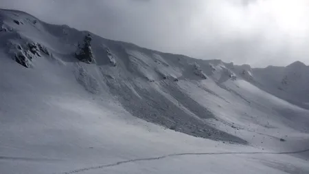 Hunedoara: Risc iminent de avalanşă în Masivul Retezat