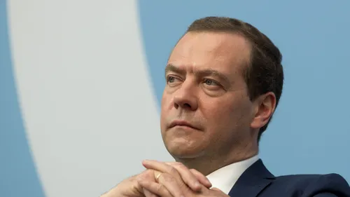 Dmitri Medvedev: Separatiștii din Donețk trebuie să organizeze referendumuri privind unirea cu Rusia