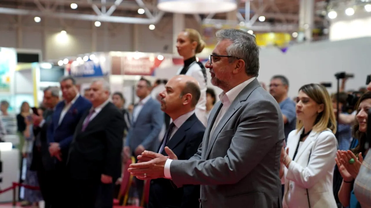 Lucian Romașcanu, la deschiderea „BOOKFEST”: „Să găsim calea cea mai bună pentru a duce lectura între pasiunile copiilor”