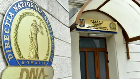 Doi primari din județul Botoșani, REȚINUȚI într-un dosar de corupție. Ancheta vizează contracte de asfaltare