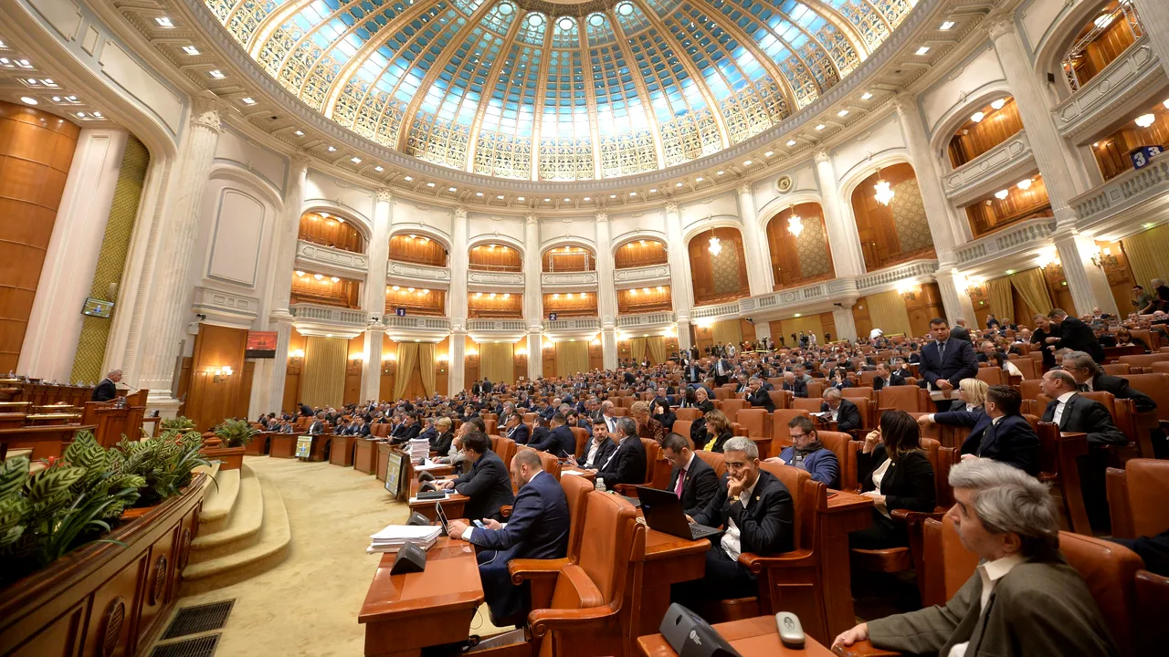 Legea LOBBY-ului, proiectul inițiat de Tăriceanu, adoptată TACIT de Senat/ A trecut și proiectul pentru modificarea regimului stării de ASEDIU și de URGENȚĂ

