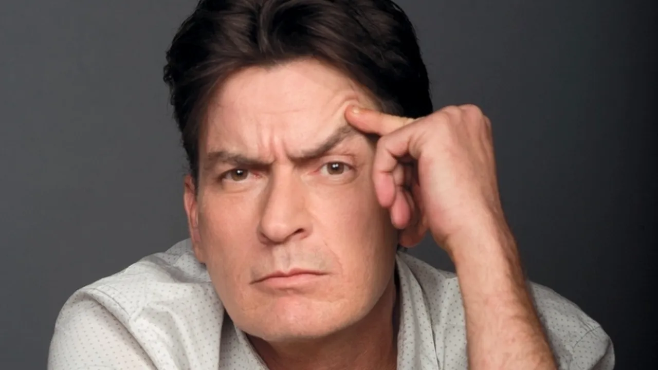 Charlie Sheen în Playboy: 