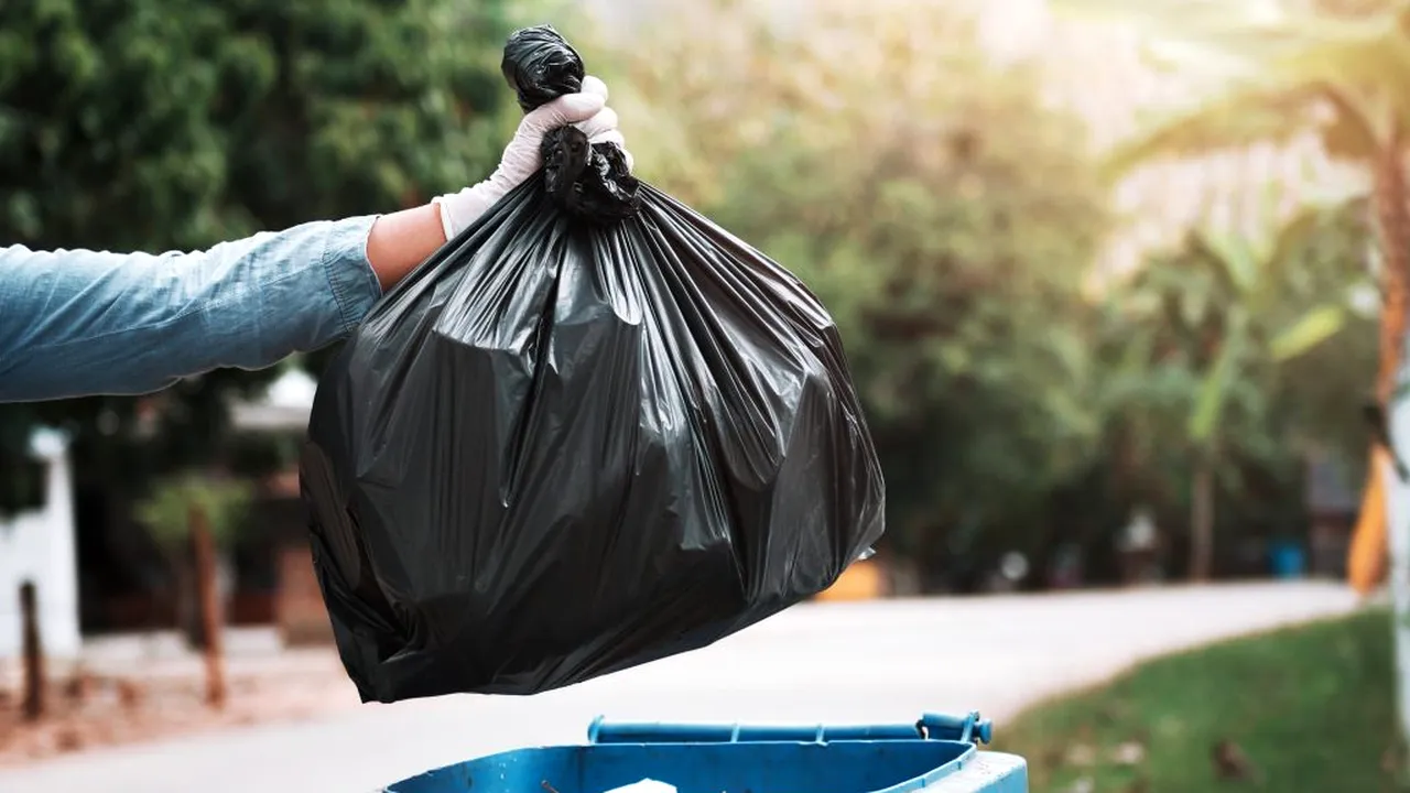 Protest la Sibiu. Sute de cetățeni, nemulțumiți de noua taxă de salubritate