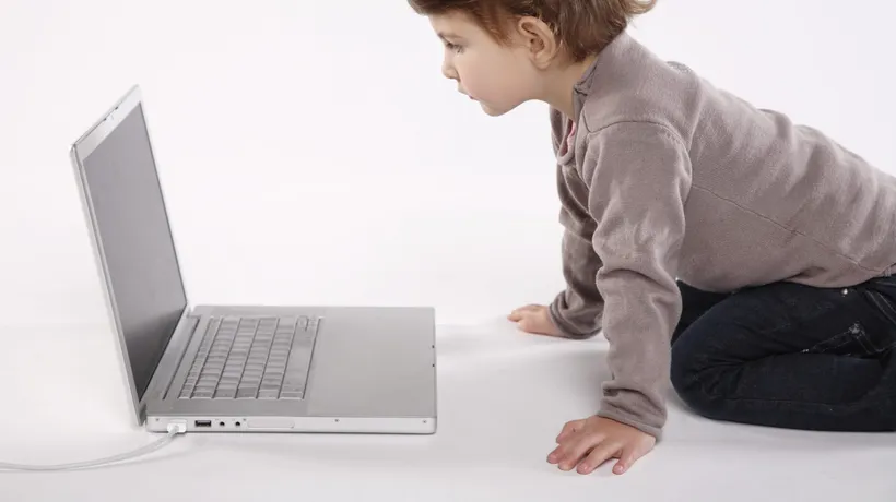 Psiholog, despre timpul petrecut de copii pe internet: Ne vom îngrozi când vom cunoaște impactul