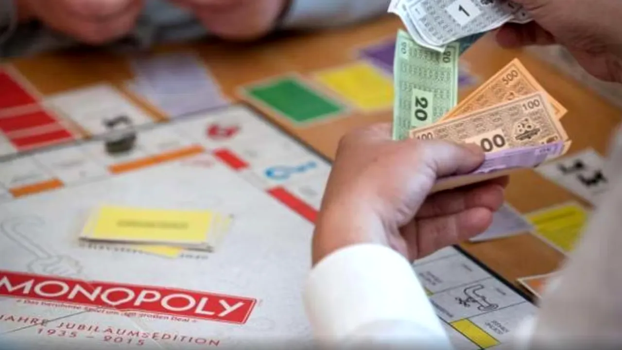 Fenta Maradona, 2026. Un afacerist japonez iscusit a vândut patru ceasuri de lux pe un rucsac cu hârtiuțe Monopoly