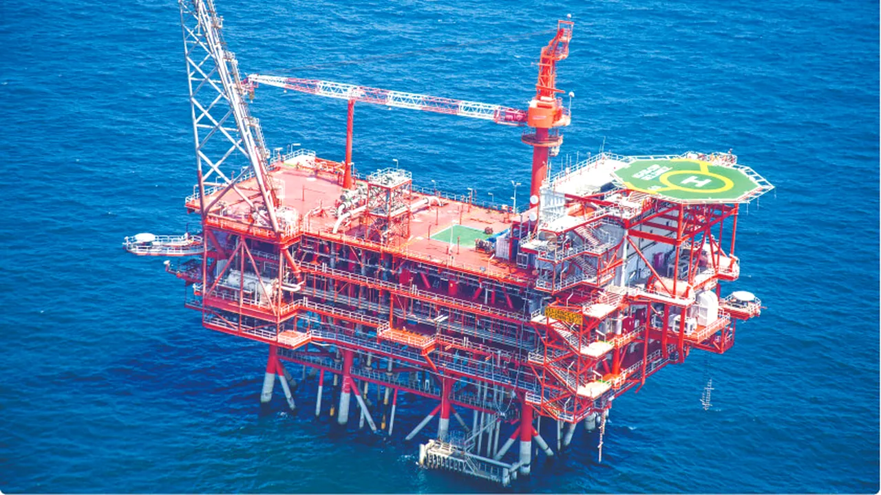 Embargoul petrolului rusesc se clatină. Gigantul din India care a reluat importul de petrol brut din Rusia