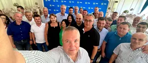 Nicolae Ciucă a început consultațiile pentru depunerea candidaturii la prezidențiale, la DĂBULENI: „Mai bine să mergi în luptă alături de camarazi”