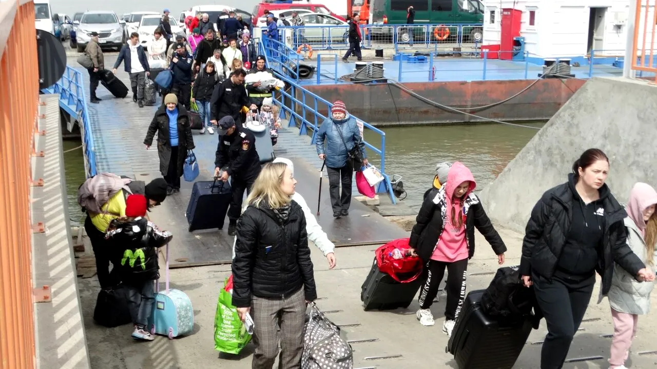 Comisia Europeană propune PRELUNGIREA perioadei în care cetățenii ucraineni pot beneficia de azil în țările Blocului comunitar