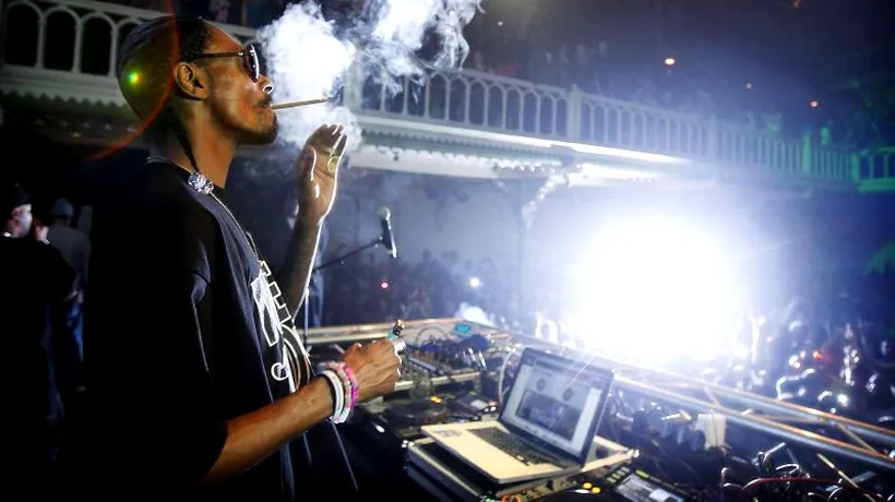 Rapperul Snoop Dogg a fumat canabis în Casa Albă